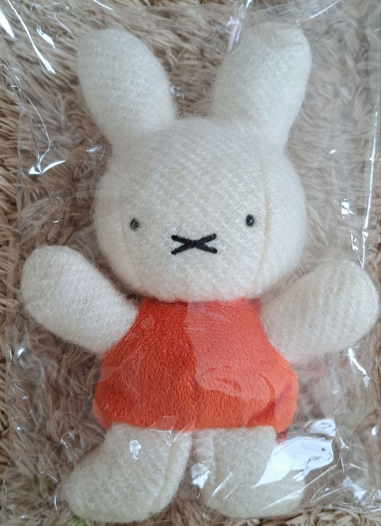 ミッフィー　ナインチェ　60thぬいぐるみ