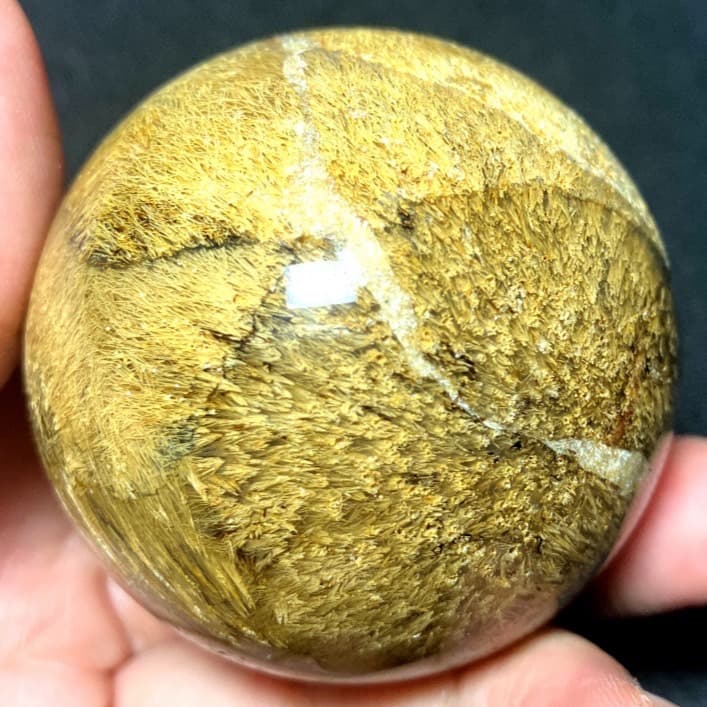 50mm ゴールドルチルクォーツ　丸玉　スフィア　金針水晶