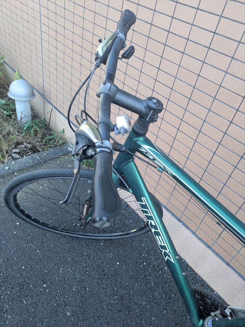 【近隣配送無料！】TREK 7.3FX クロスバイク グリーン 自転車