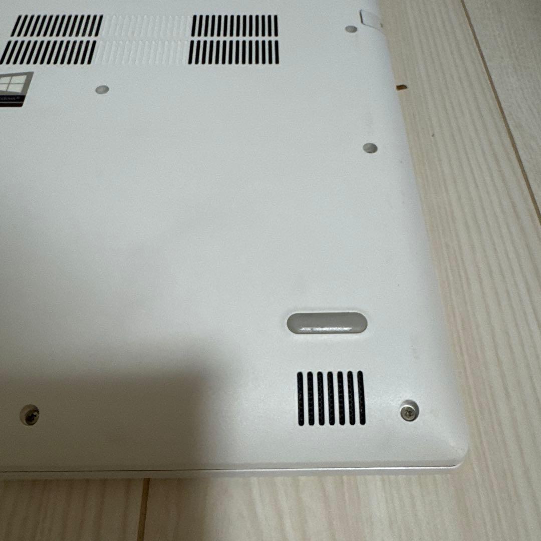 美品 15型 ホワイトカラー Lenovo ideapad 320 i5 8世代