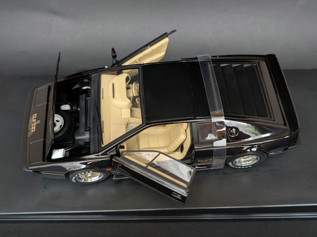 オートアート 1/18 LOTUS ESPRIT TURBO