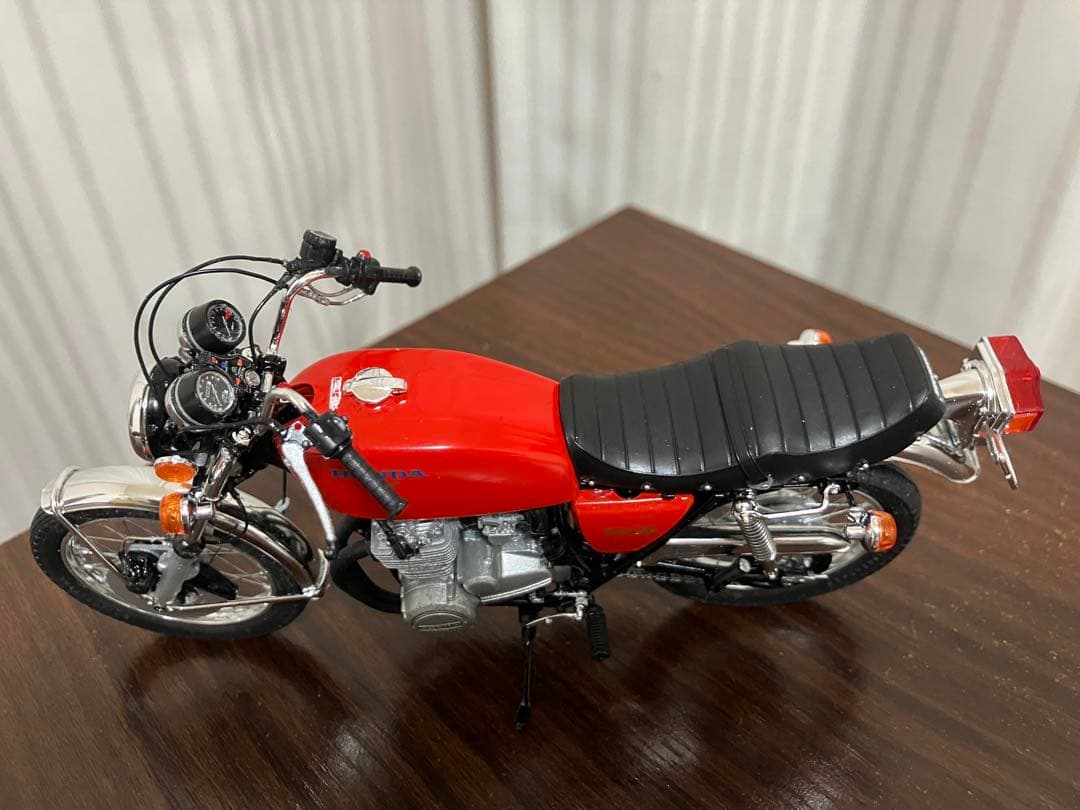 1/12スケールCB400FOURカスタム408ccバージョン レッド