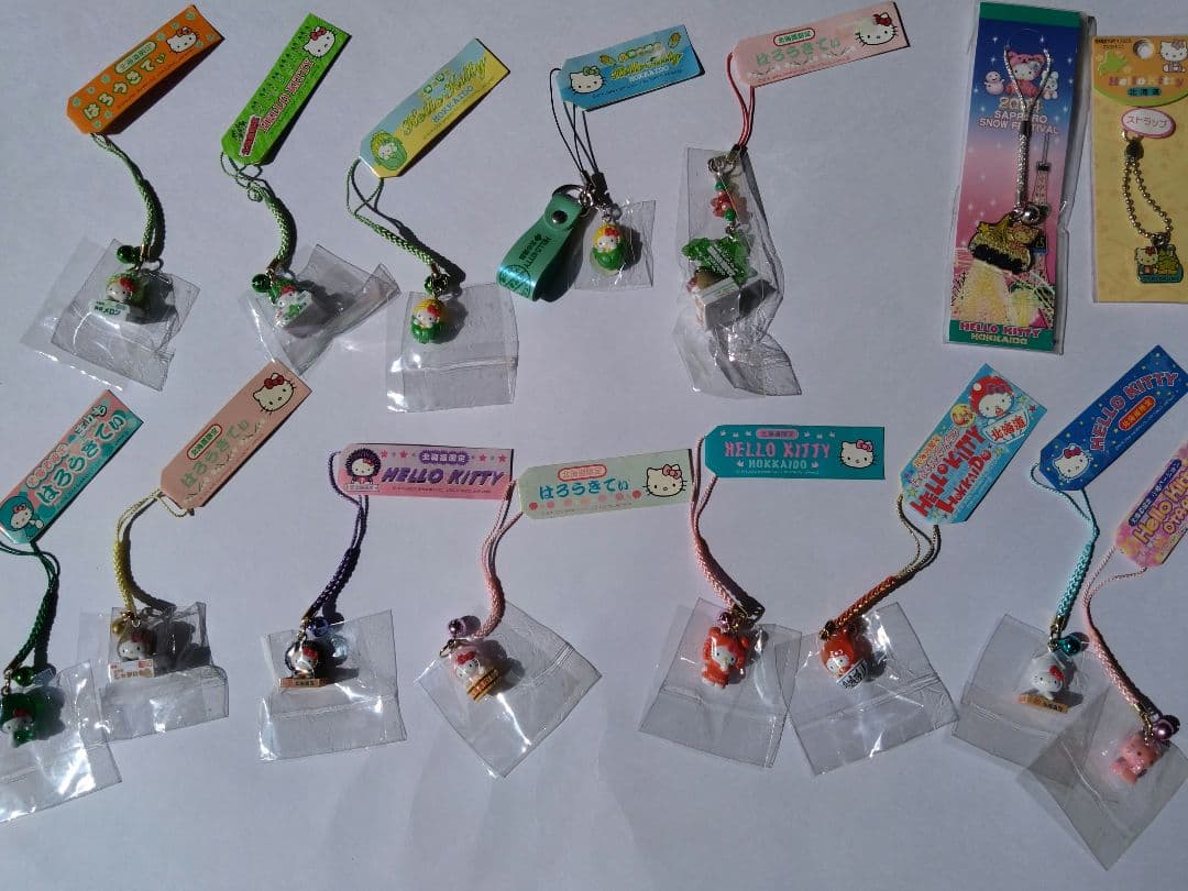 合馬公式アカウント1 激レア　ハローキティ根付　まとめ売り　141個