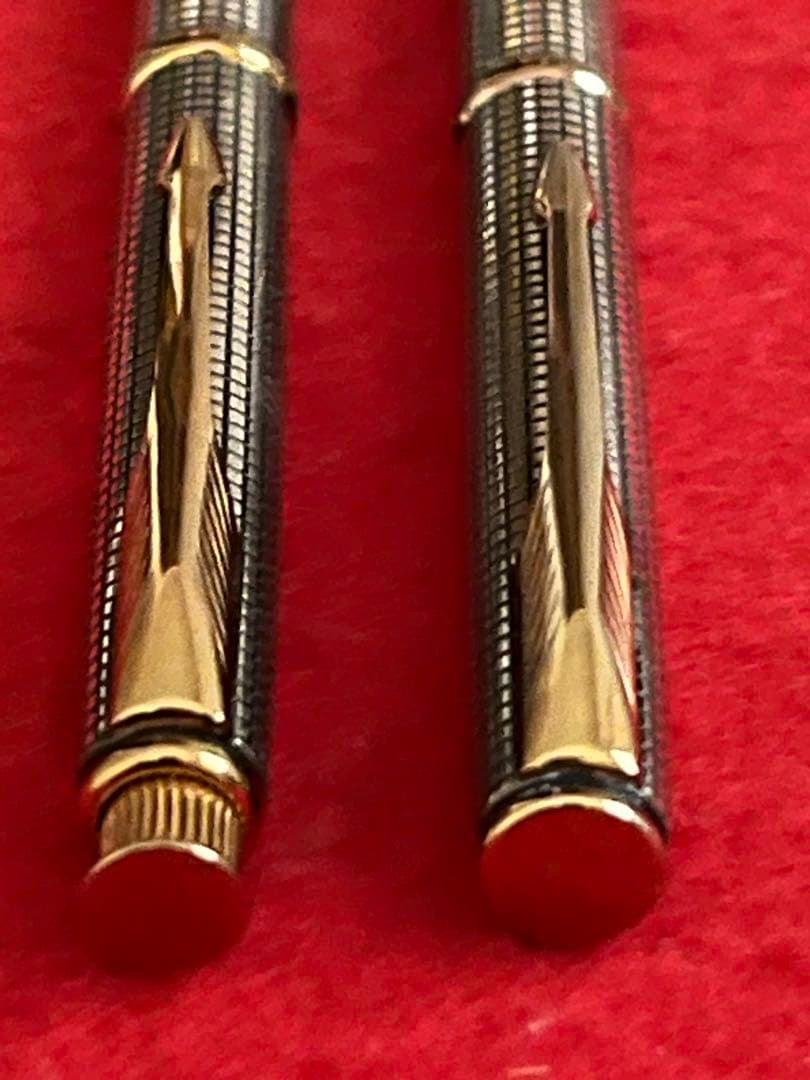 パーカーインシグニアボールペン&シャープペンシル❗️スターリングシルバー‼️ケース入