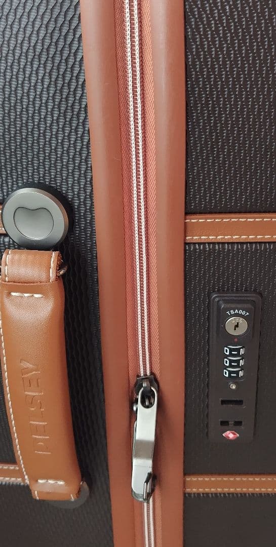 デルセーDELSEY スーツケース　キャリーケース