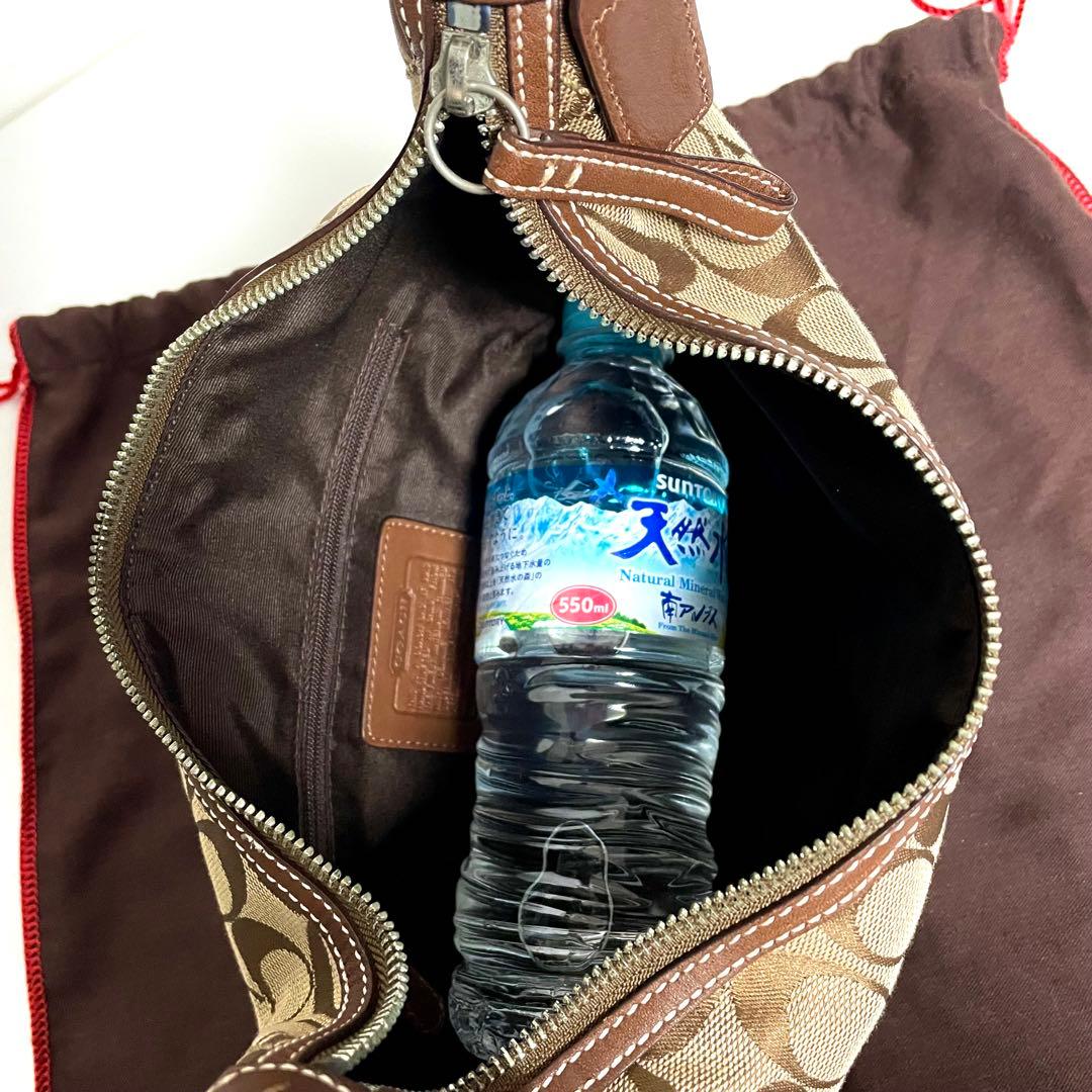 美品 COACH HalfMoon Accessory Pouch 10073