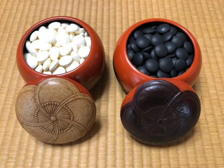 碁盤　ハマグリ碁石付き