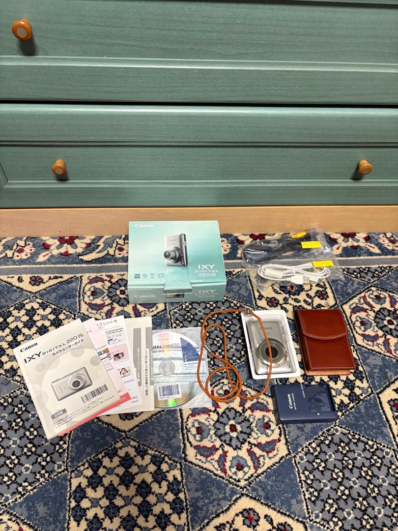 IXY DIGITAL 220 IS (純正レザーケース付)