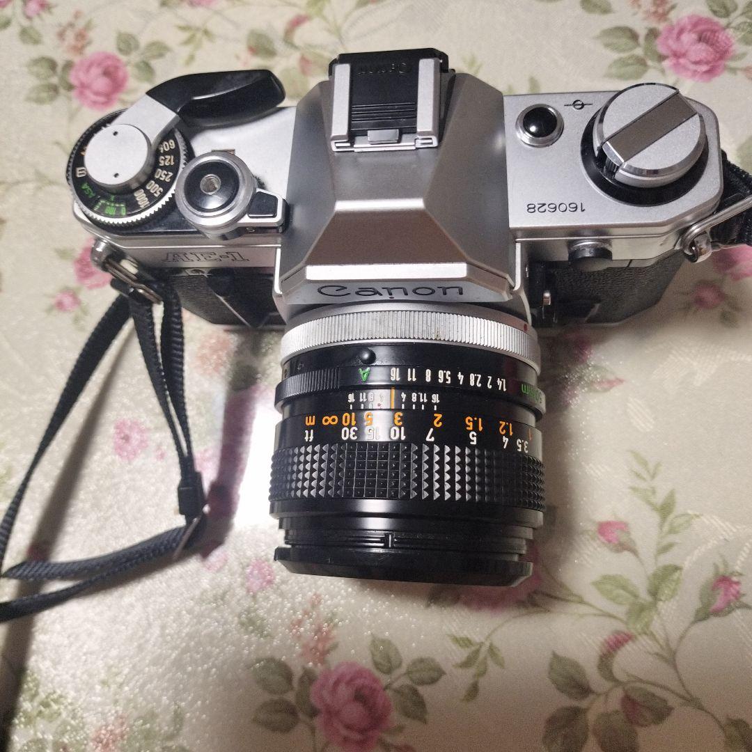 Canon AE-1 一眼レフカメラ 50mmレンズ　望遠、ストロボ付ジャンク
