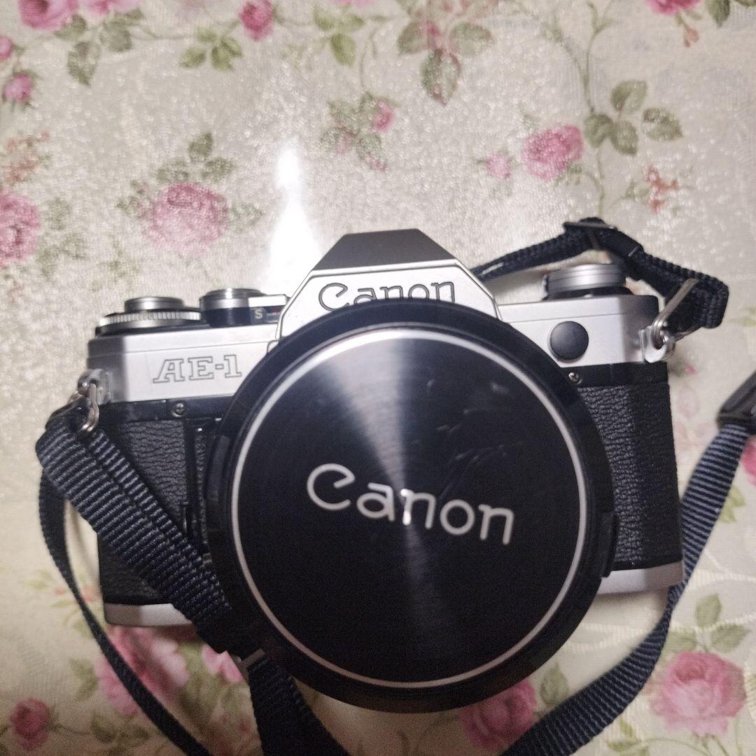 Canon AE-1 一眼レフカメラ 50mmレンズ　望遠、ストロボ付ジャンク