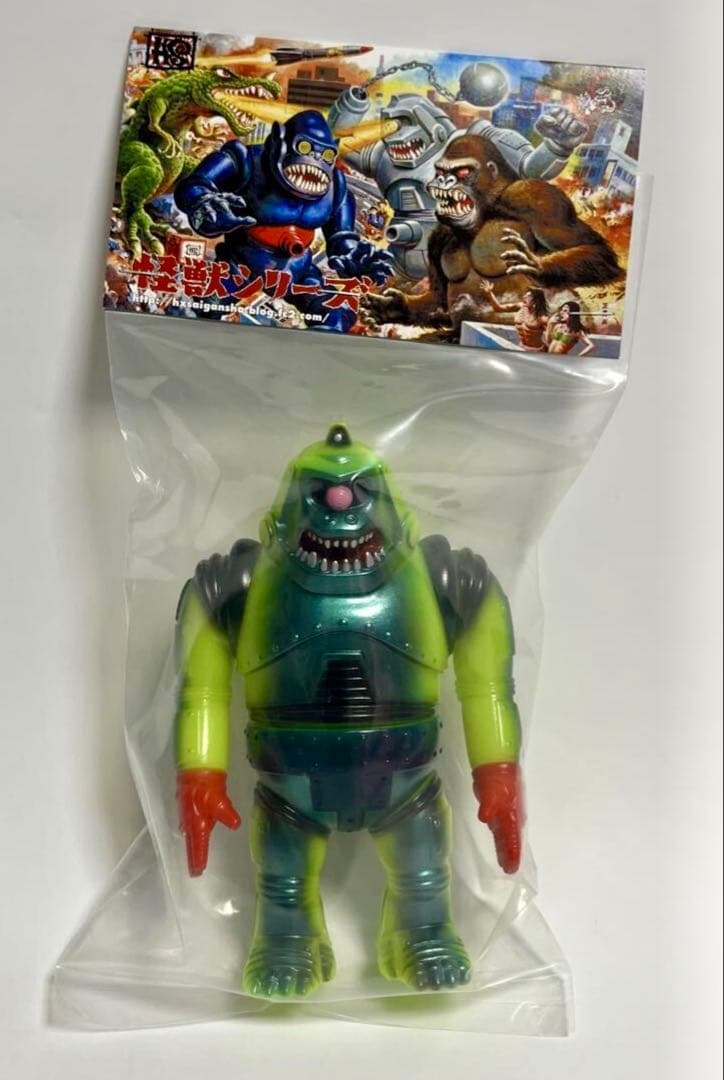 しろ　廣田彩玩所 ソフビ　izumonster リアルヘッド