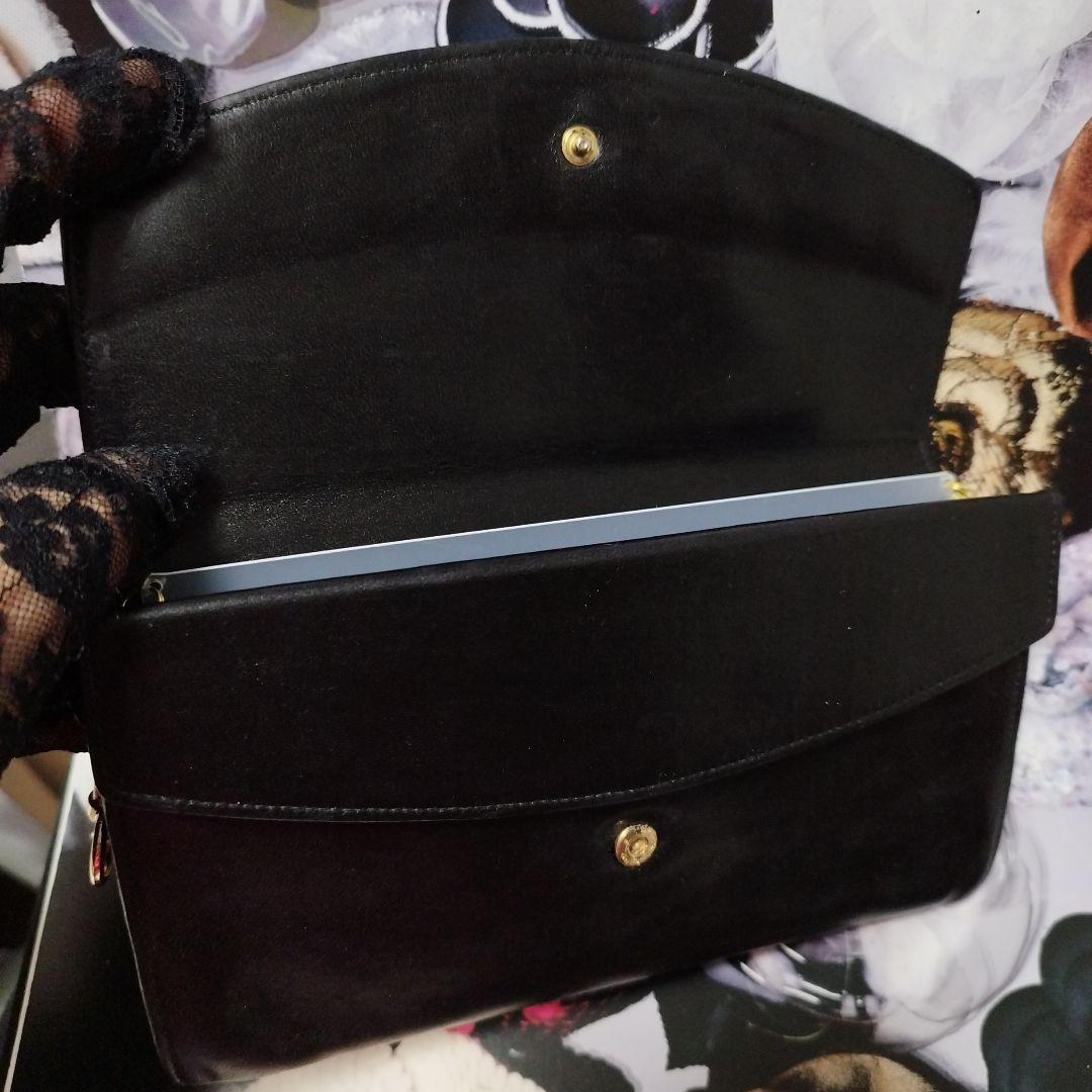 CHANEL ブラックレザー パーティバッグ斜めがけ