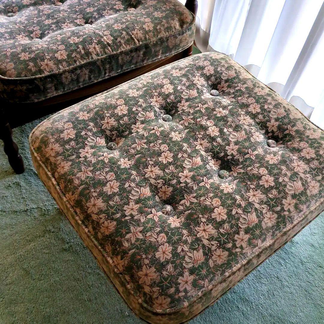 カリモク　コロニアル　オットマン・スツール