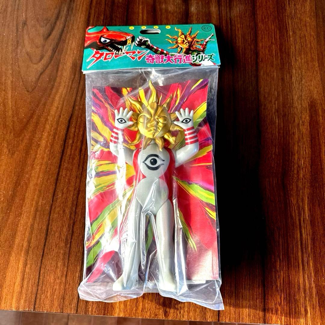 岡本太郎　タローマンソフビ