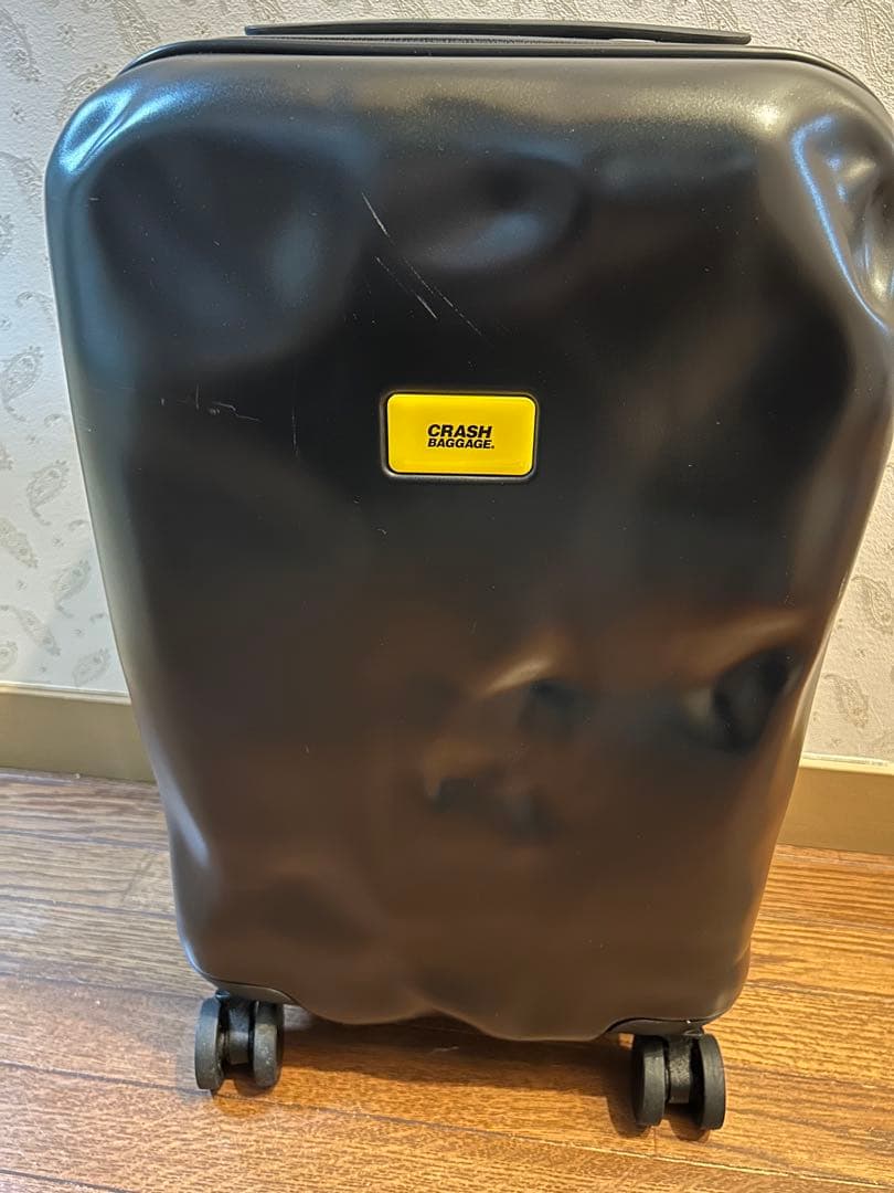 ゆ*こ様 クラッシュバゲージ ブラック キャリーケース