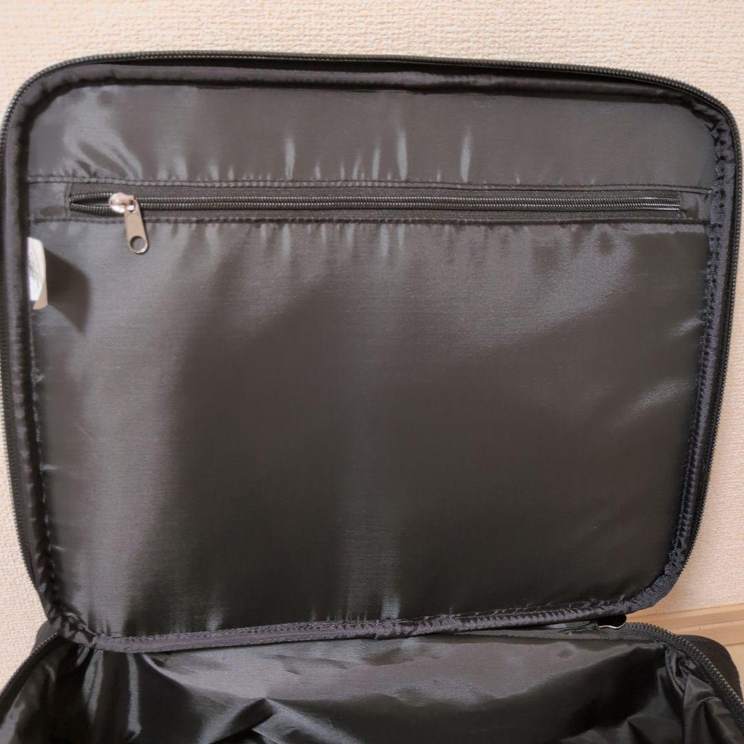 【新品】 ニューバランス　キャリーバッグ　スーツケース　旅行　出張　スポーツ