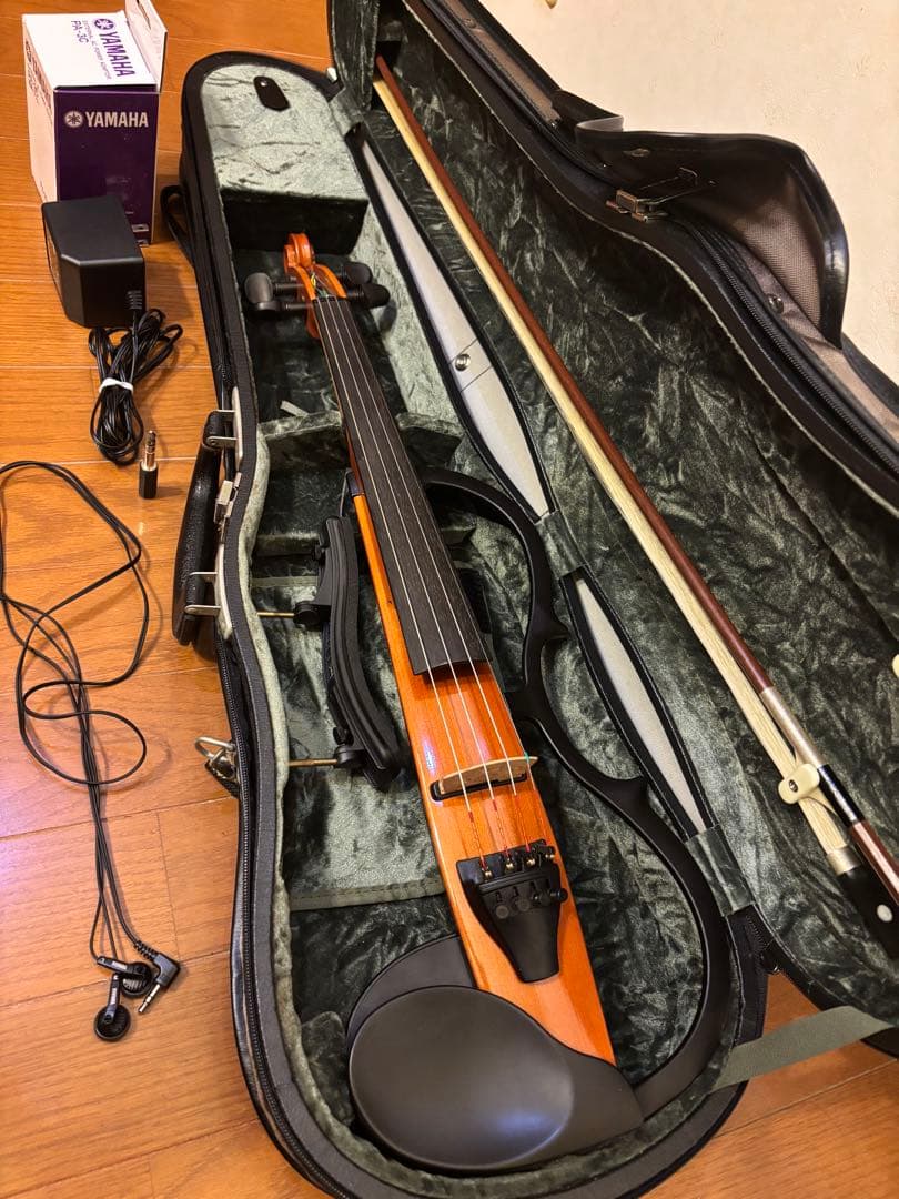 バ*ラ様 【中古】ヤマハ サイレントバイオリン SV100 初代