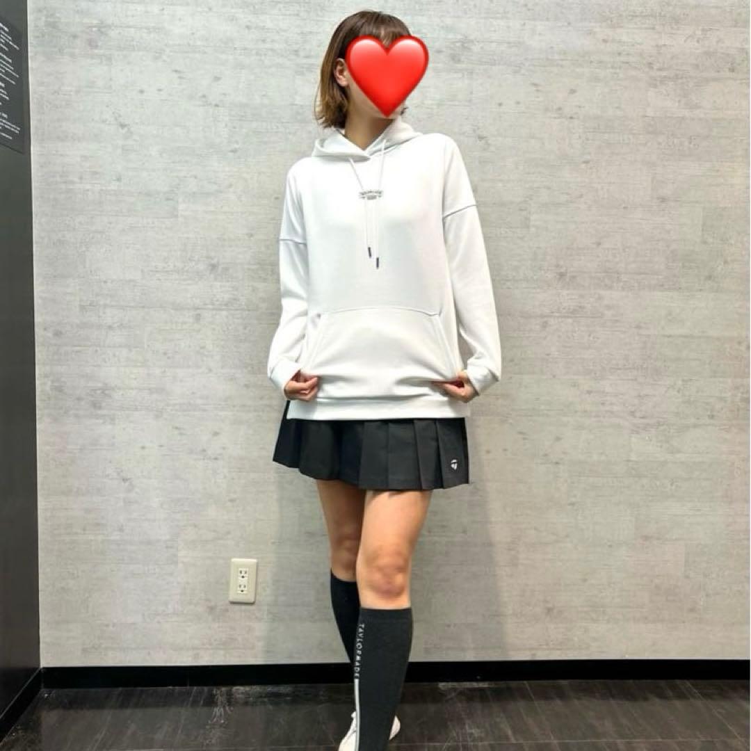 【TaylorMade】新品✨S フード付きロゴトレーナー　スリット付き　秋冬