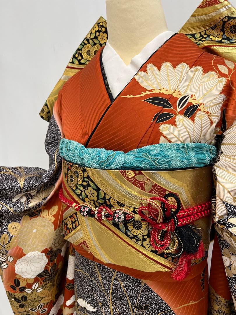 訳あり特価　振り袖　フルセット　金彩加工　刺繍入り　たたき染め　箔難あり626