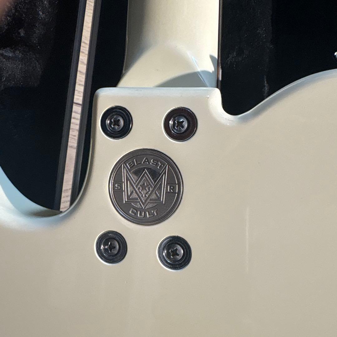 エレキベース ブラストカルト