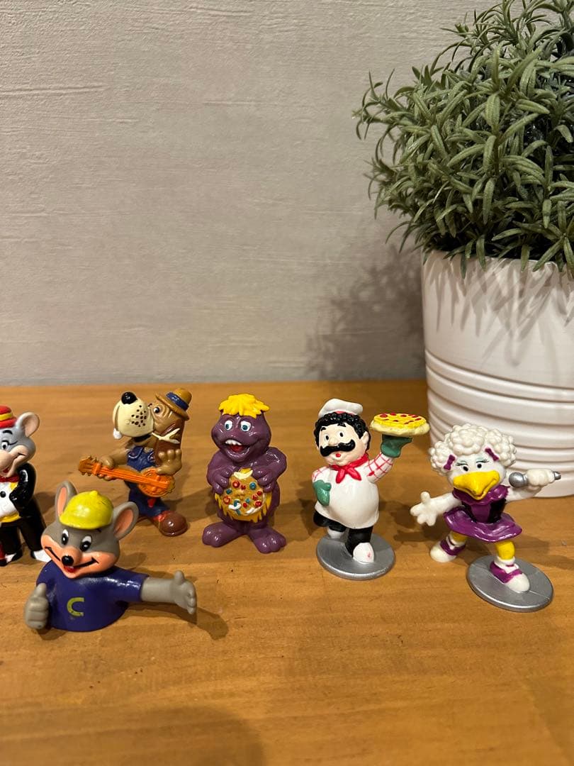 レア　チャッキーチーズ　Chuck E. Cheese フィギュア　PVC