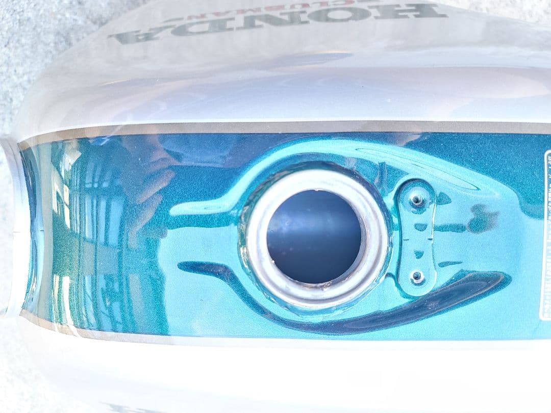 HONDA　GB250クラブマン4型純正タンク　燃料コック、キャブへのホース付