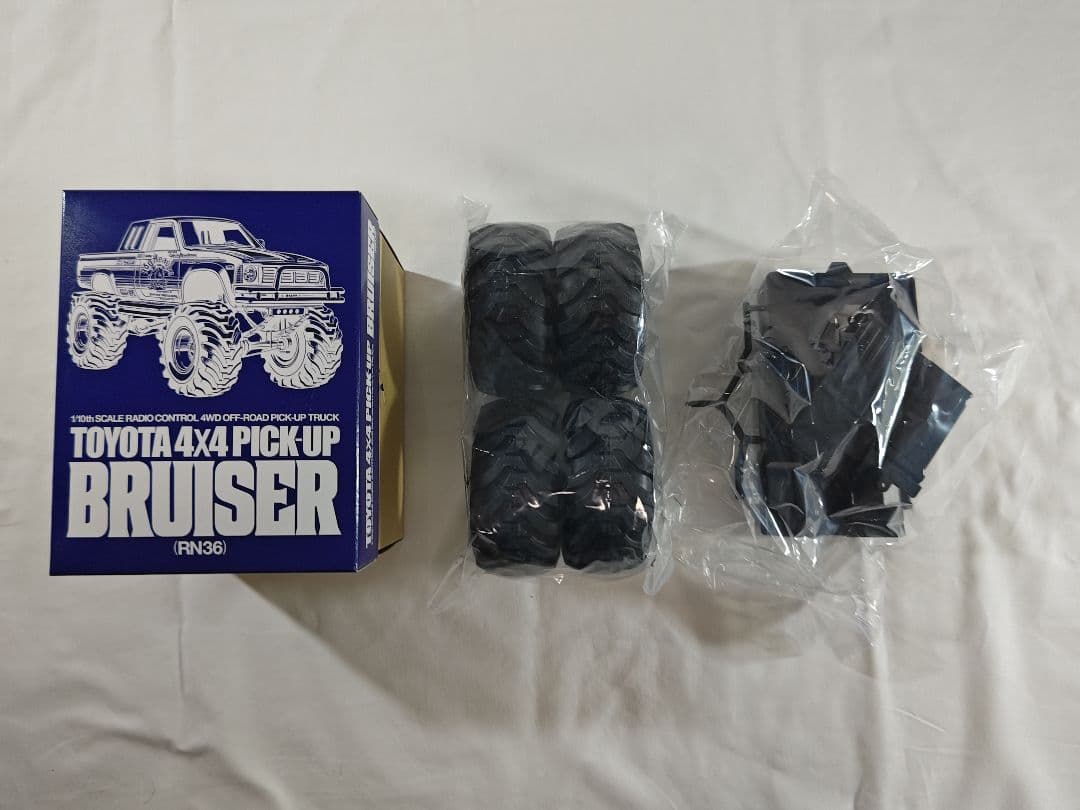 TAMIYA ハイラックス　ブルーザー(RN36)　未組立