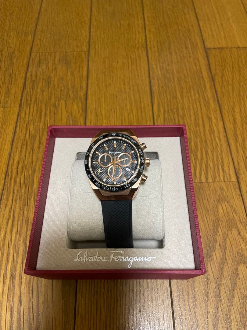 Salvatore Ferragamo ラバーベルト 時計