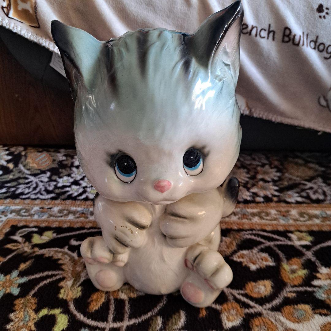 猫の陶器製貯金箱(ドマン)