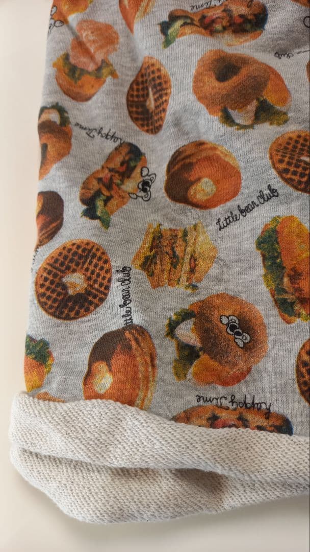 パン柄　裏毛ニット