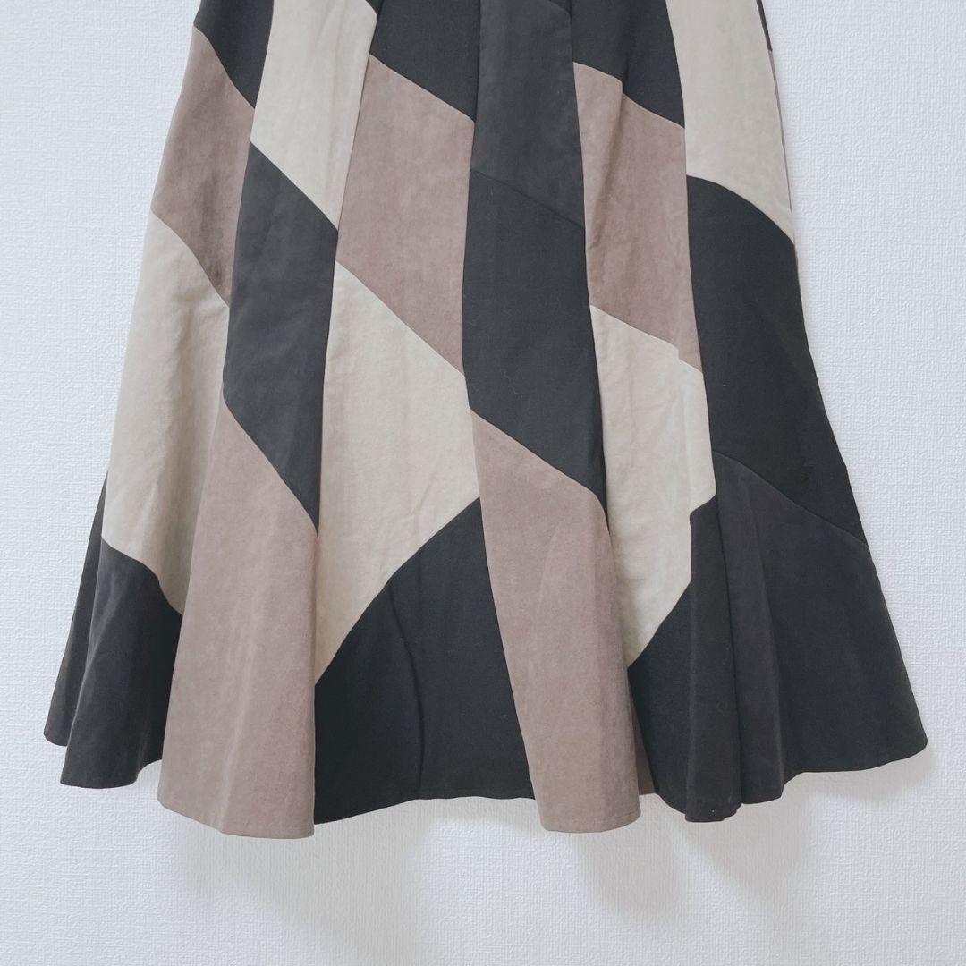 シビラ　スカート　フレア　毛100　スウェード風　日本製　総柄　ひざ丈　М