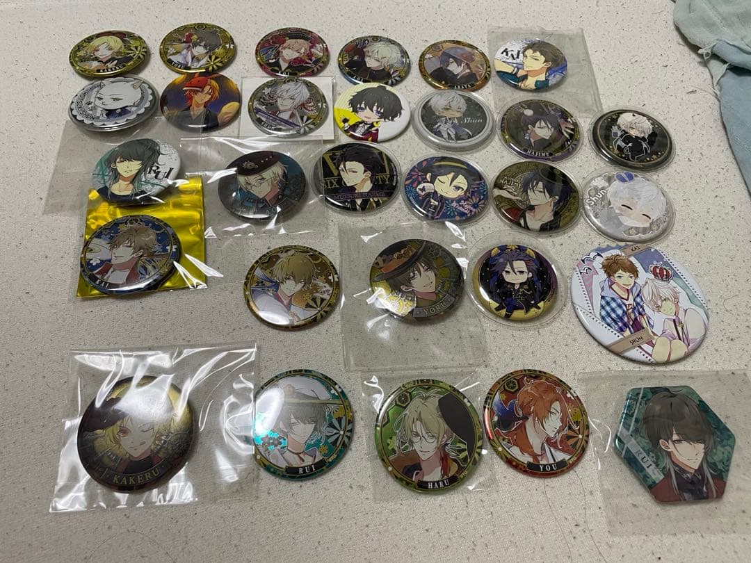 アニメキャラクター バッジセット 約30個