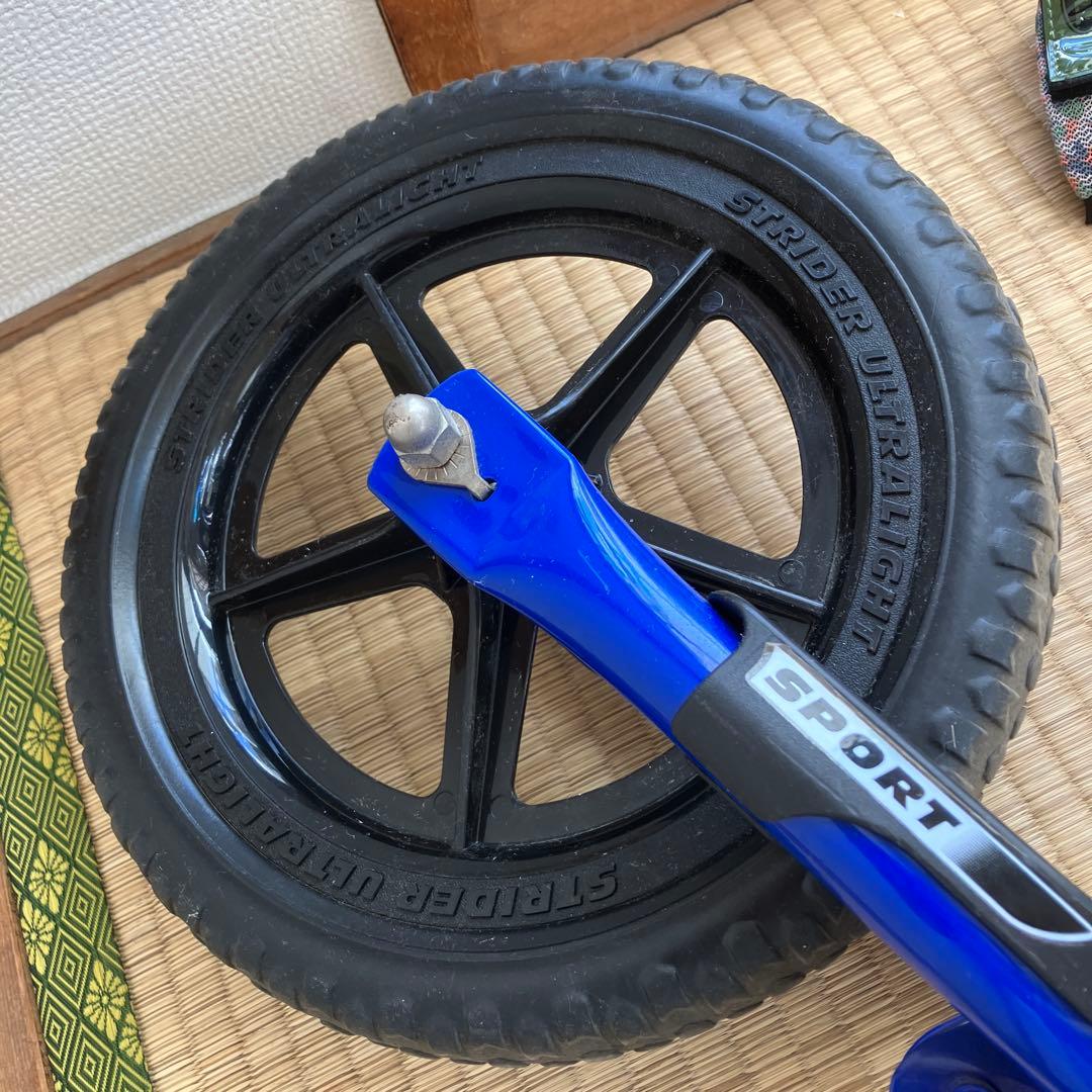 STRIDER 12 バランスバイク 青
