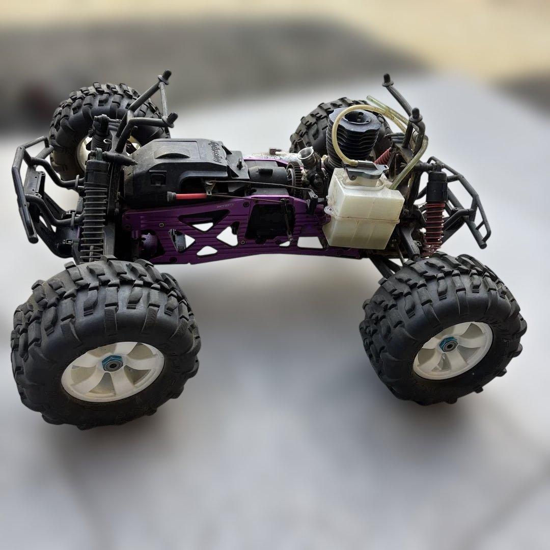 チ*ン様 hpi サベージ エンジン サーボ付き