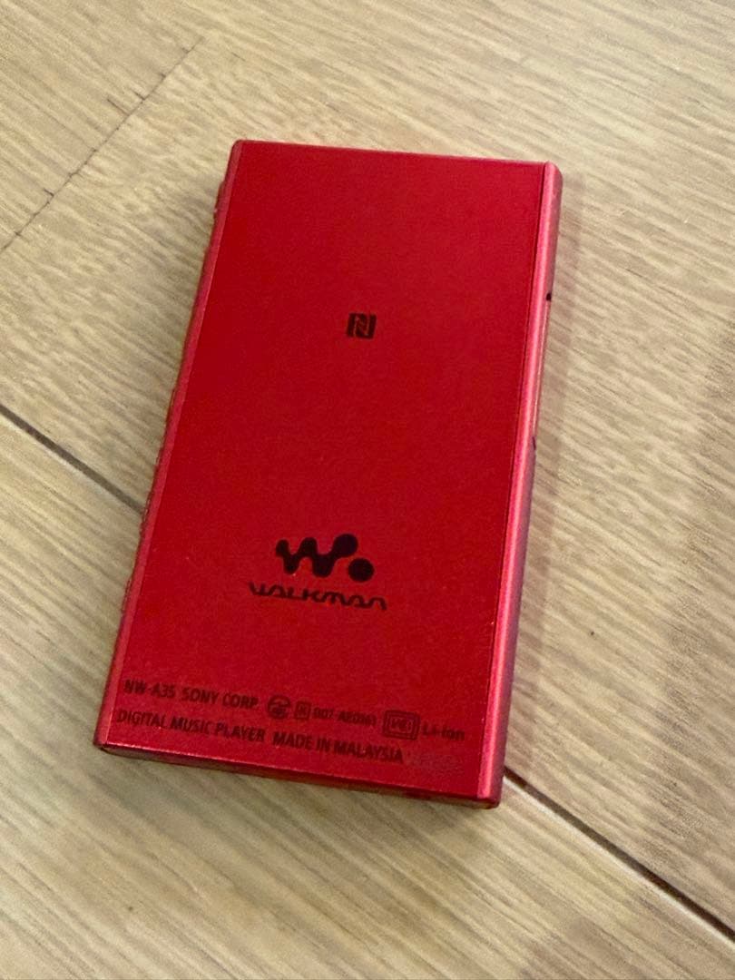 SONY ウォークマン レッド
