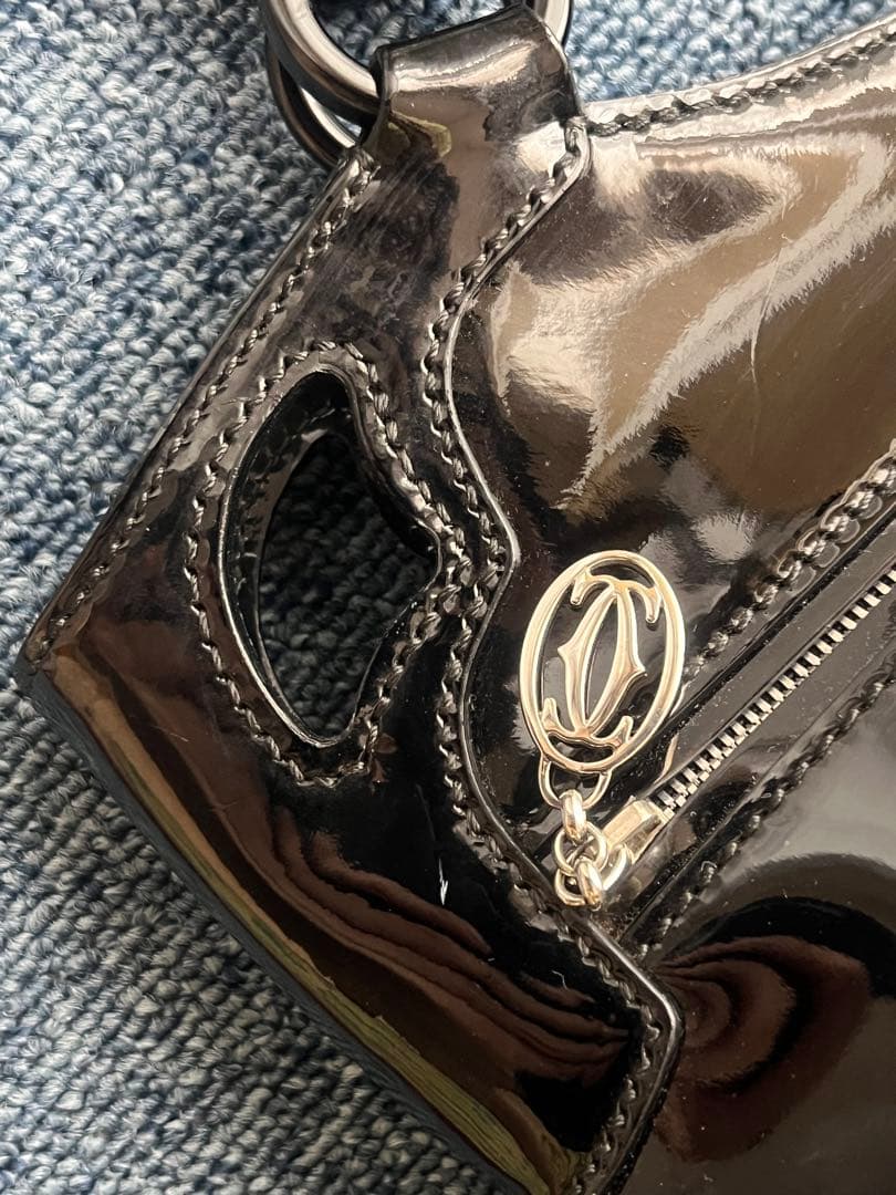 カルティエ　マルチェロ　パンチングロゴ　エナメル　パテント　レザー　ブラック