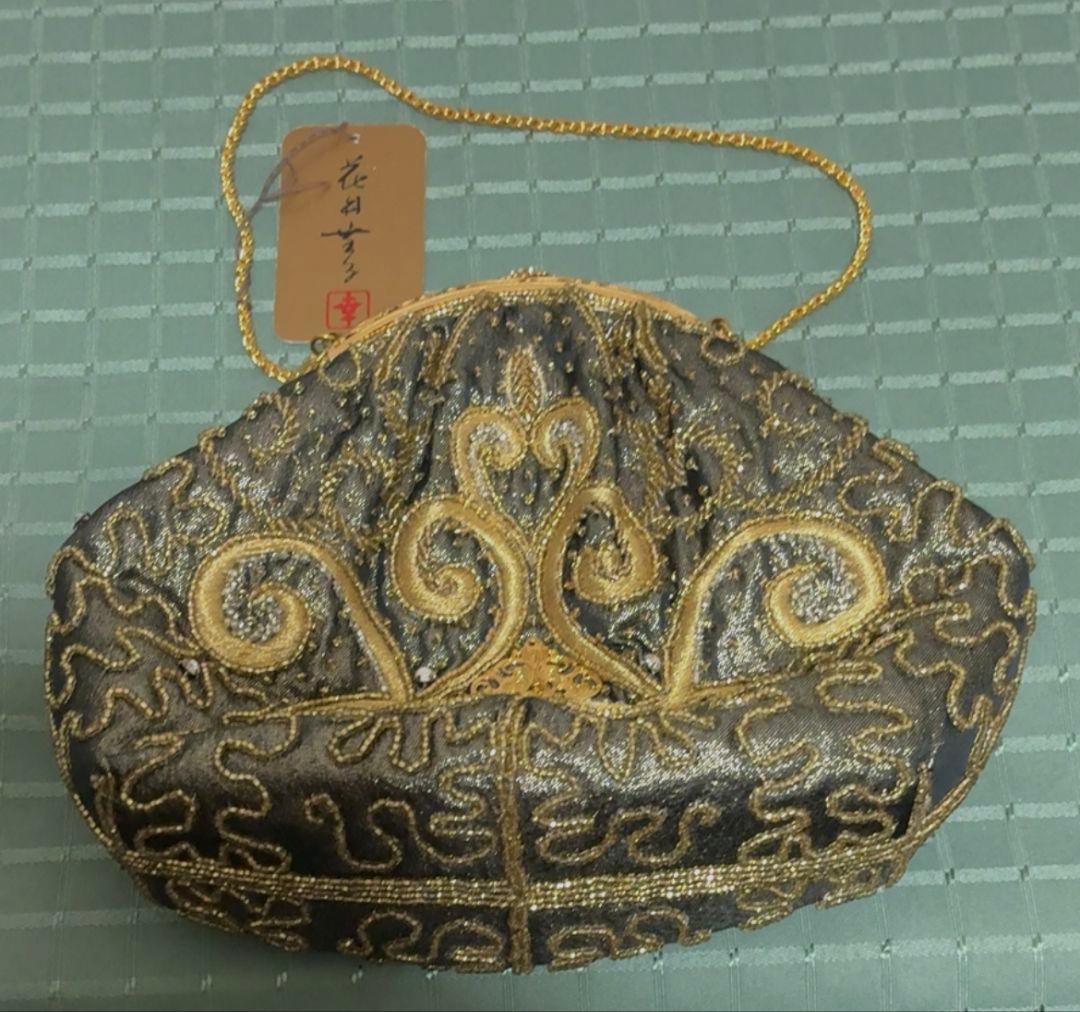 黒金刺繍クラッチバッグ