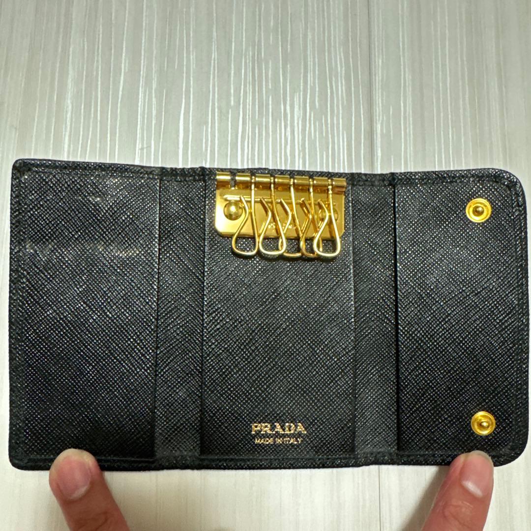 s*y様 プラダ PRADA キーケース 6連 トライアングルロゴ ブラック