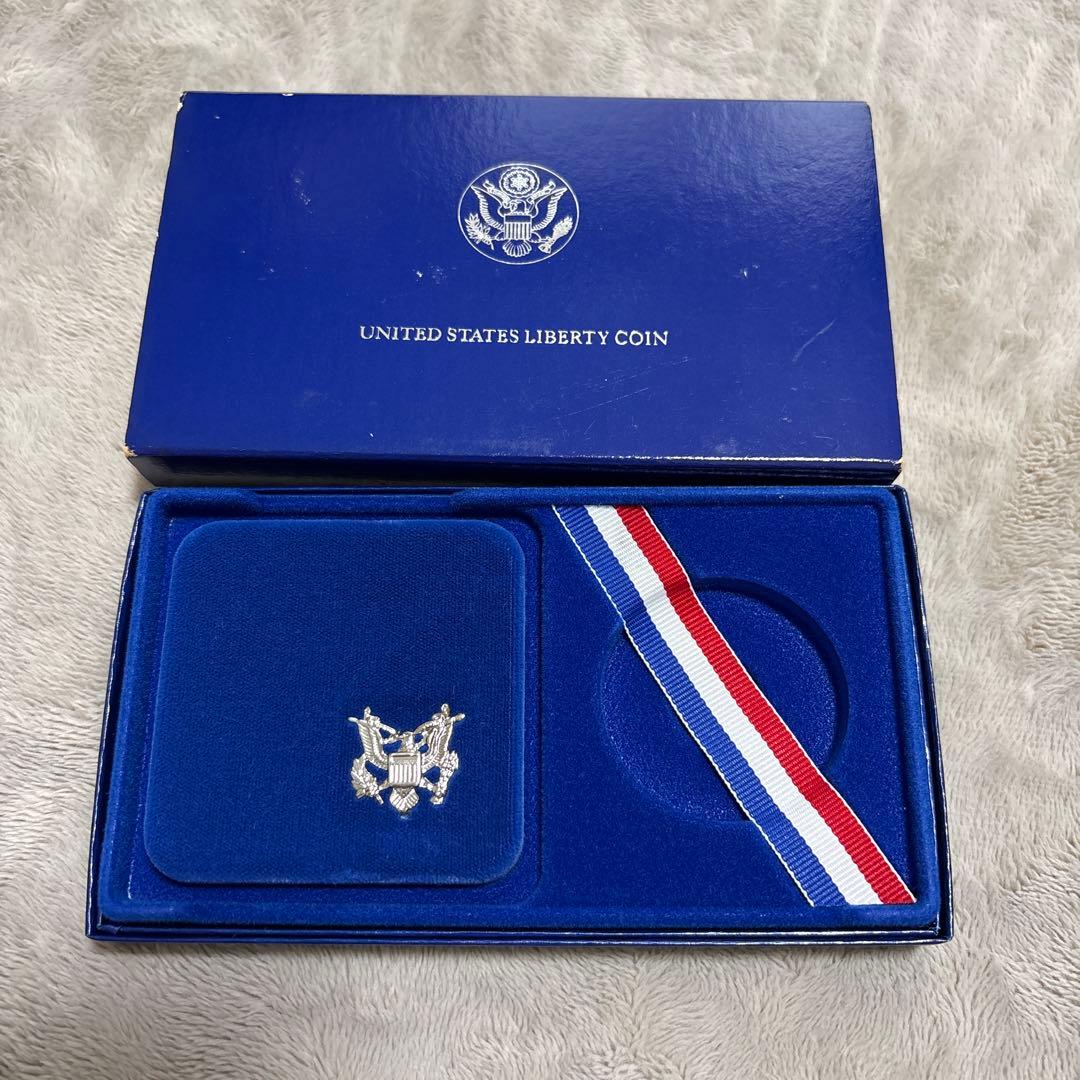 1986年-1986 リバティー記念硬貨銀製1ドル ONE DOLLAR