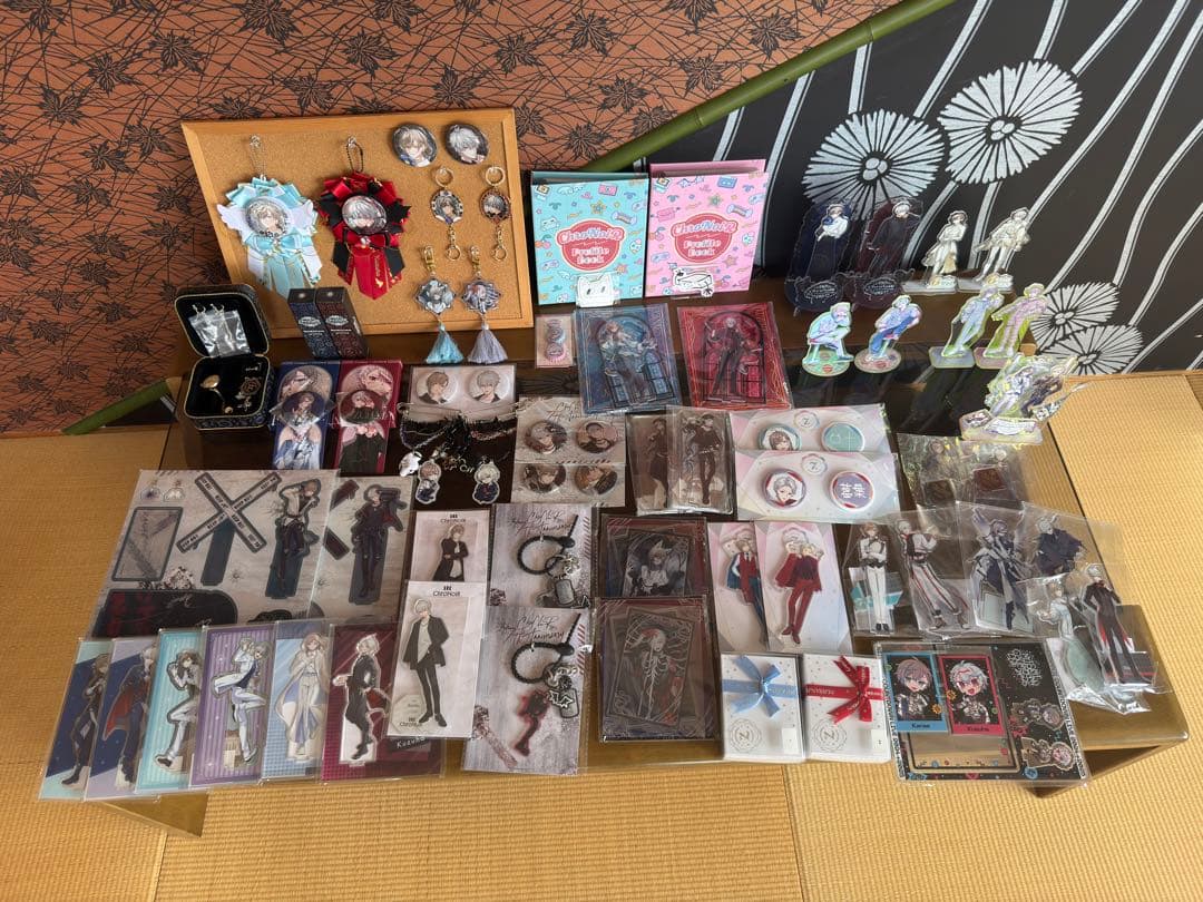 <最終値下げ>ChroNoiRグッズセット