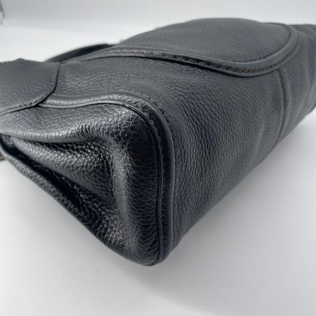 12496✨トッズ ミキー ワンショルダーバッグ 金具 レザー ハンドバッグ