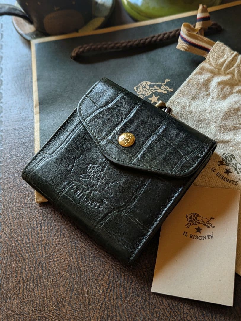 イルビゾンテ 2つ折り財布 がま口 ダークグリーン クロコ型押し 男女兼用