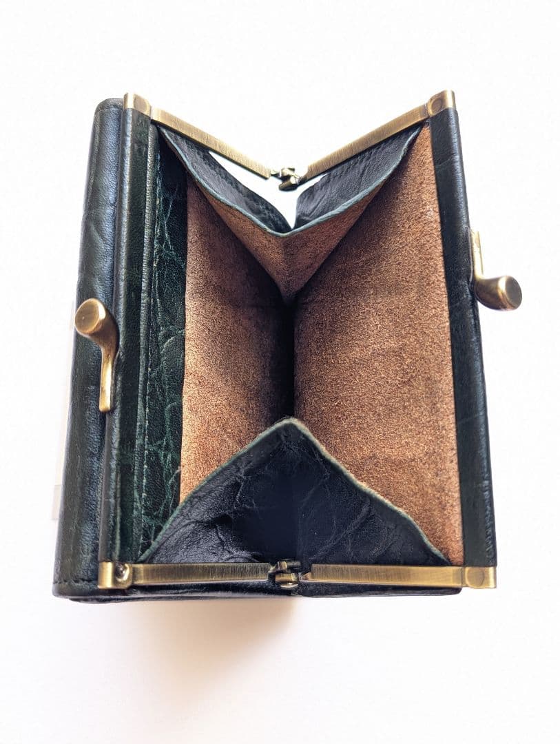 イルビゾンテ 2つ折り財布 がま口 ダークグリーン クロコ型押し 男女兼用