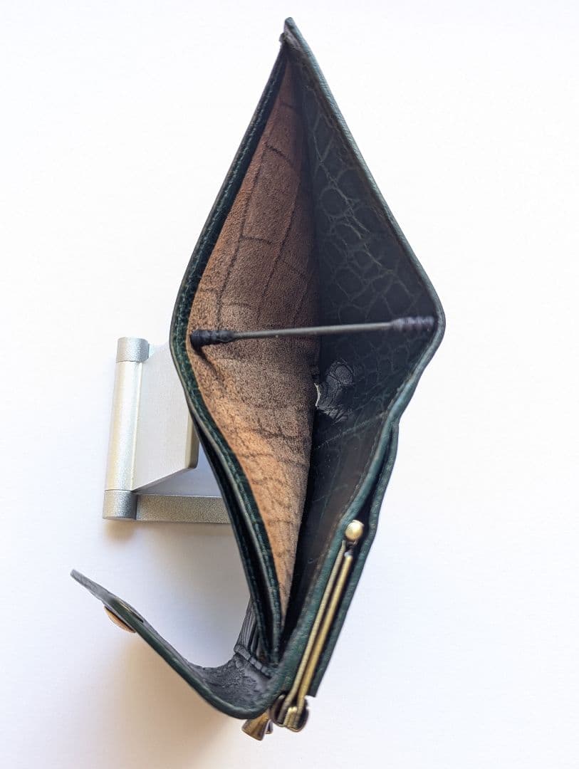 イルビゾンテ 2つ折り財布 がま口 ダークグリーン クロコ型押し 男女兼用