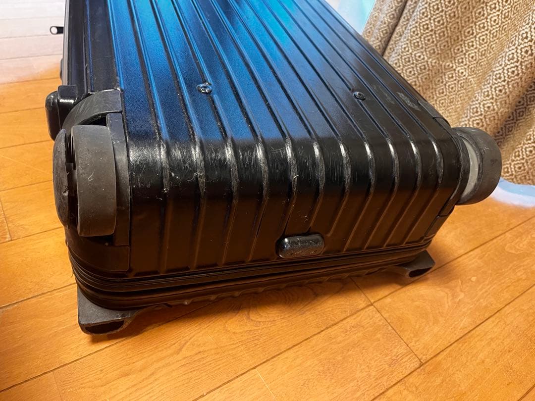 値下げ　リモワRimowa salsa スーツケース 機内持ち込みサイズ　黒