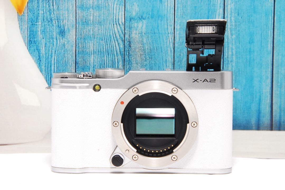 FUJIFILM X-A2 富士フイルムの発色を楽しめる入門機 Wi-Fi