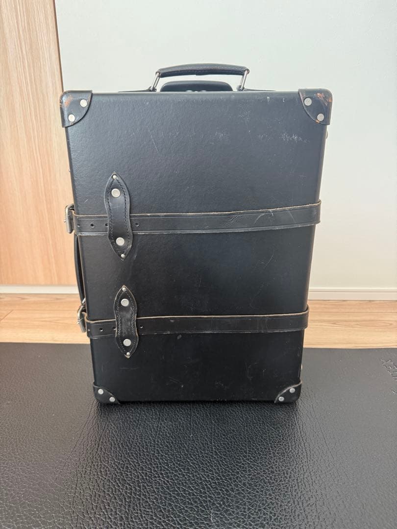 GLOBE-TROTTER センテナリー34L Black/Black 2輪