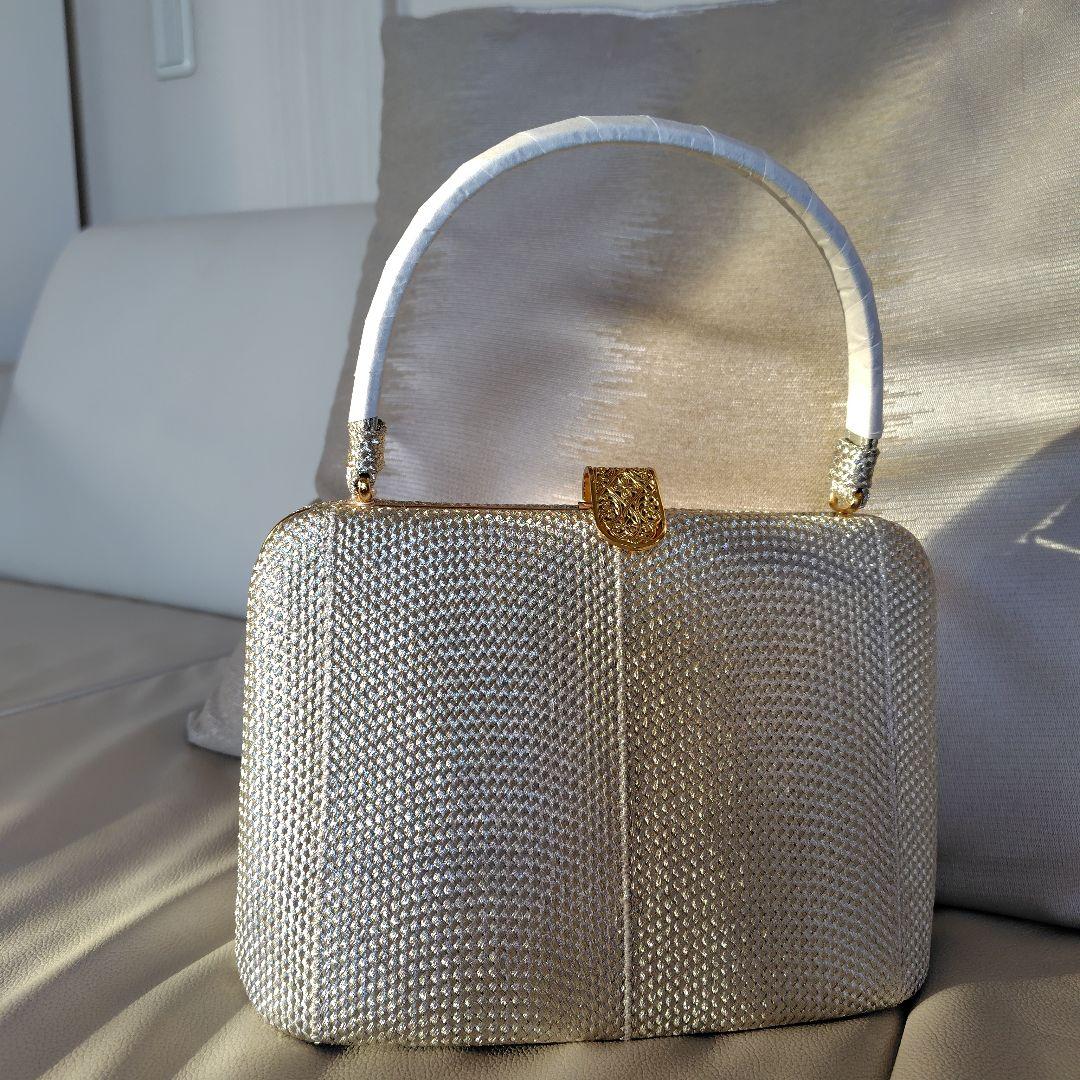 週末セール【新品未使用】絹製ハンドバッグ・パーティーバッグ神田胡蝶