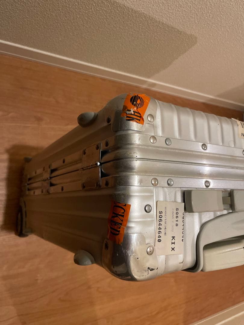 廃盤 青ロゴ RIMOWAクラシックフライト2輪 キャリーケース 32ℓ