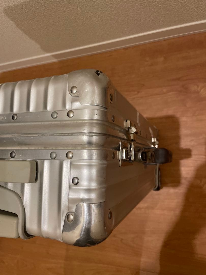 廃盤 青ロゴ RIMOWAクラシックフライト2輪 キャリーケース 32ℓ